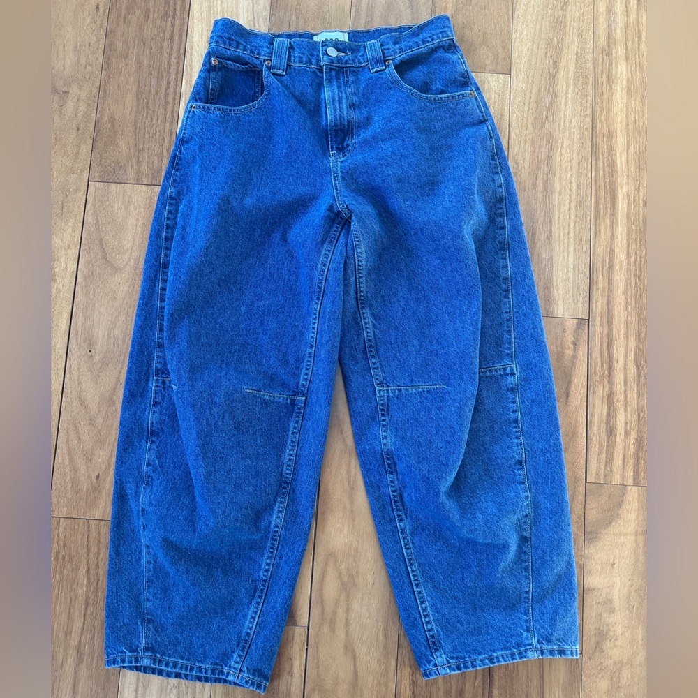 BDG RIH mid rise barrel jean medium blue wash size 25